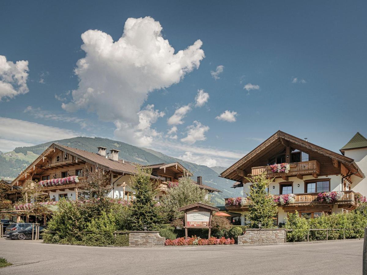 Hotel Garni Larcherhof Mayrhofen Buitenkant foto